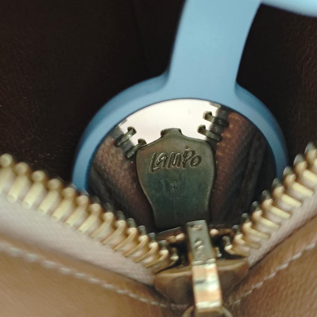 Chanel Cuir d’agneau Medallion Cabas