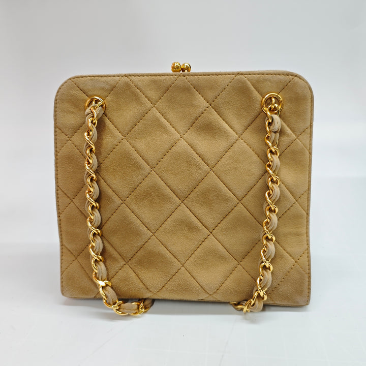 Chanel CC Matelassé Daim Kiss Lock Sac à main