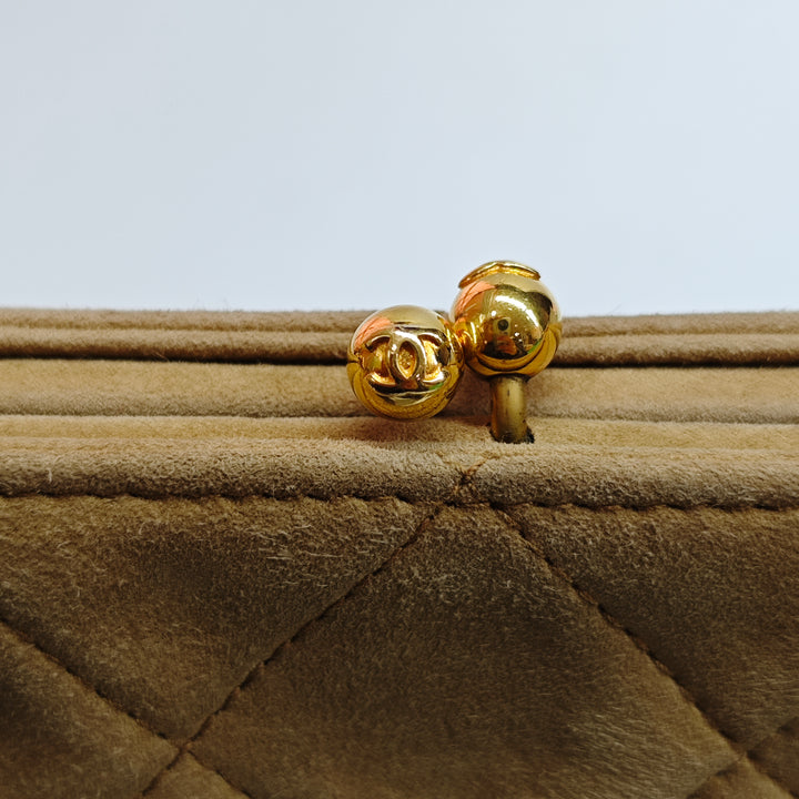 Chanel CC Matelassé Daim Kiss Lock Sac à main