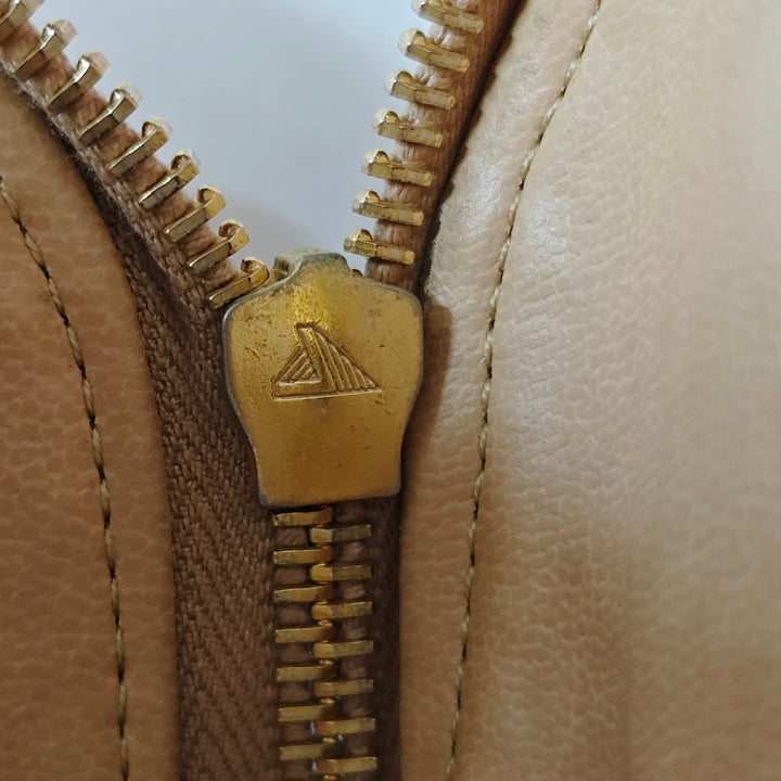 Chanel CC Caviar Two Way Zip Sac bandoulière