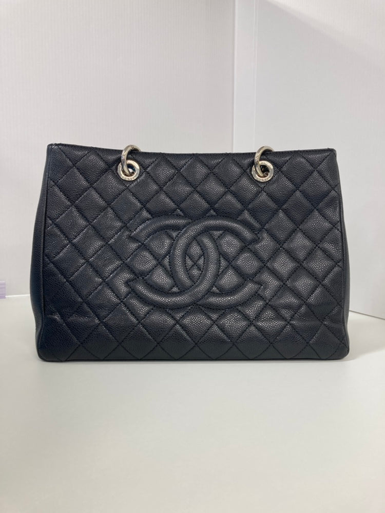Chanel Caviar Grand Shopping Cabas