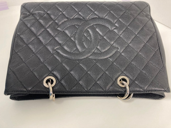 Chanel Caviar Grand Shopping Cabas