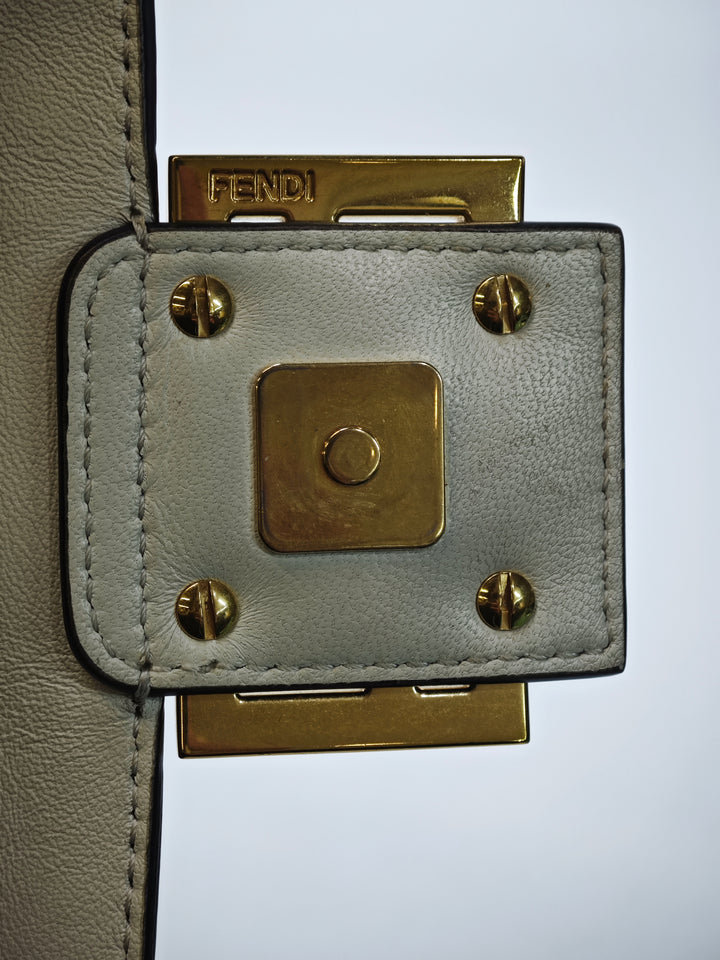 Fendi Zucca embossé Cuir Baguette Sac