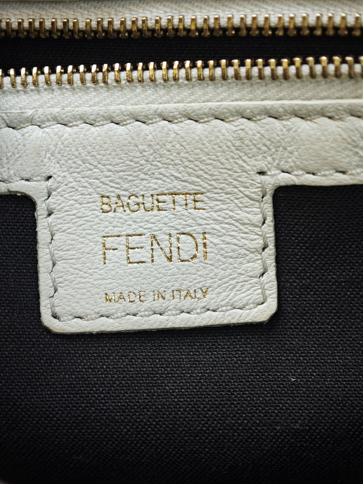 Fendi Zucca embossé Cuir Baguette Sac