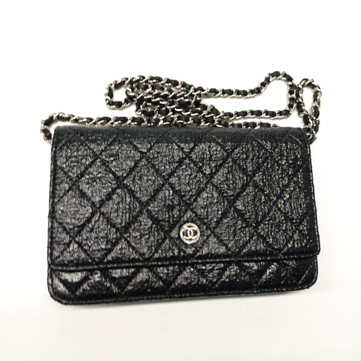 Chanel CC Matelassé froissé Cuir verni Wallet on Chain