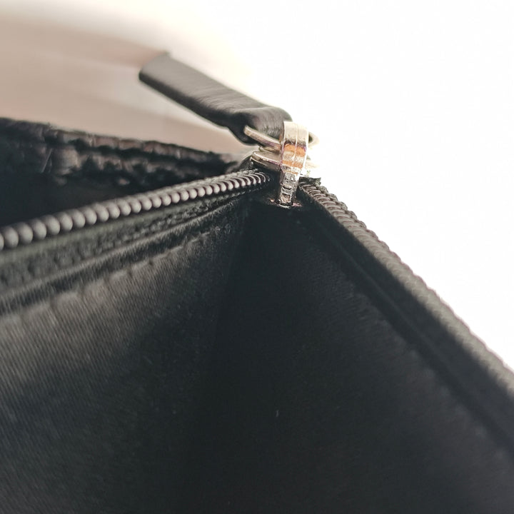 Chanel CC Matelassé froissé Cuir verni Wallet on Chain