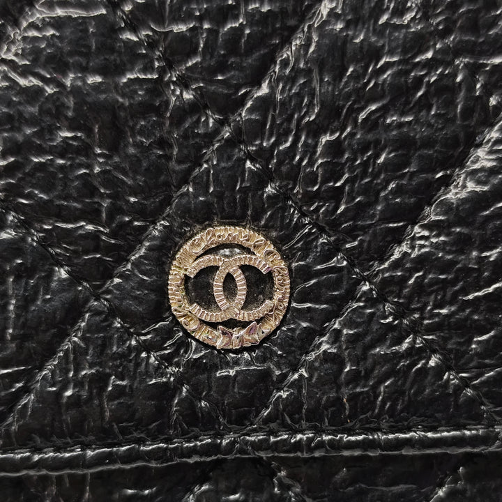 Chanel CC Matelassé froissé Cuir verni Wallet on Chain