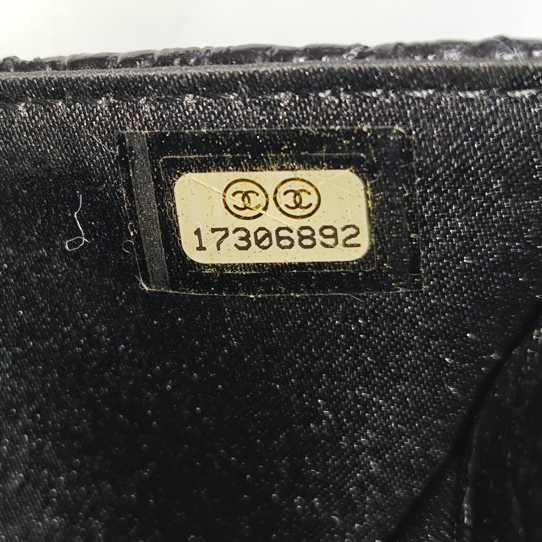 Chanel CC Matelassé froissé Cuir verni Wallet on Chain