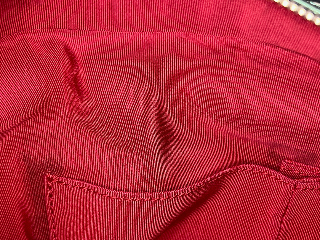 Chanel Medium Iridescent Cuir de veau Gabrielle Sac porté croisé
