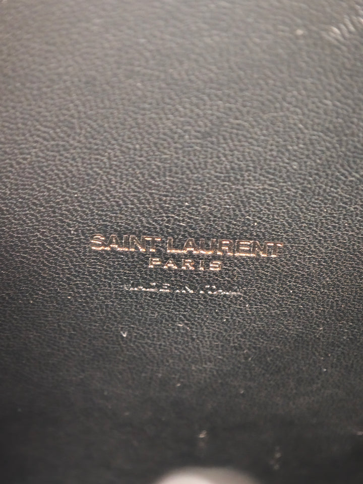 Saint Laurent Acrylic Tuxedo Boîte Pochette avec chaîne