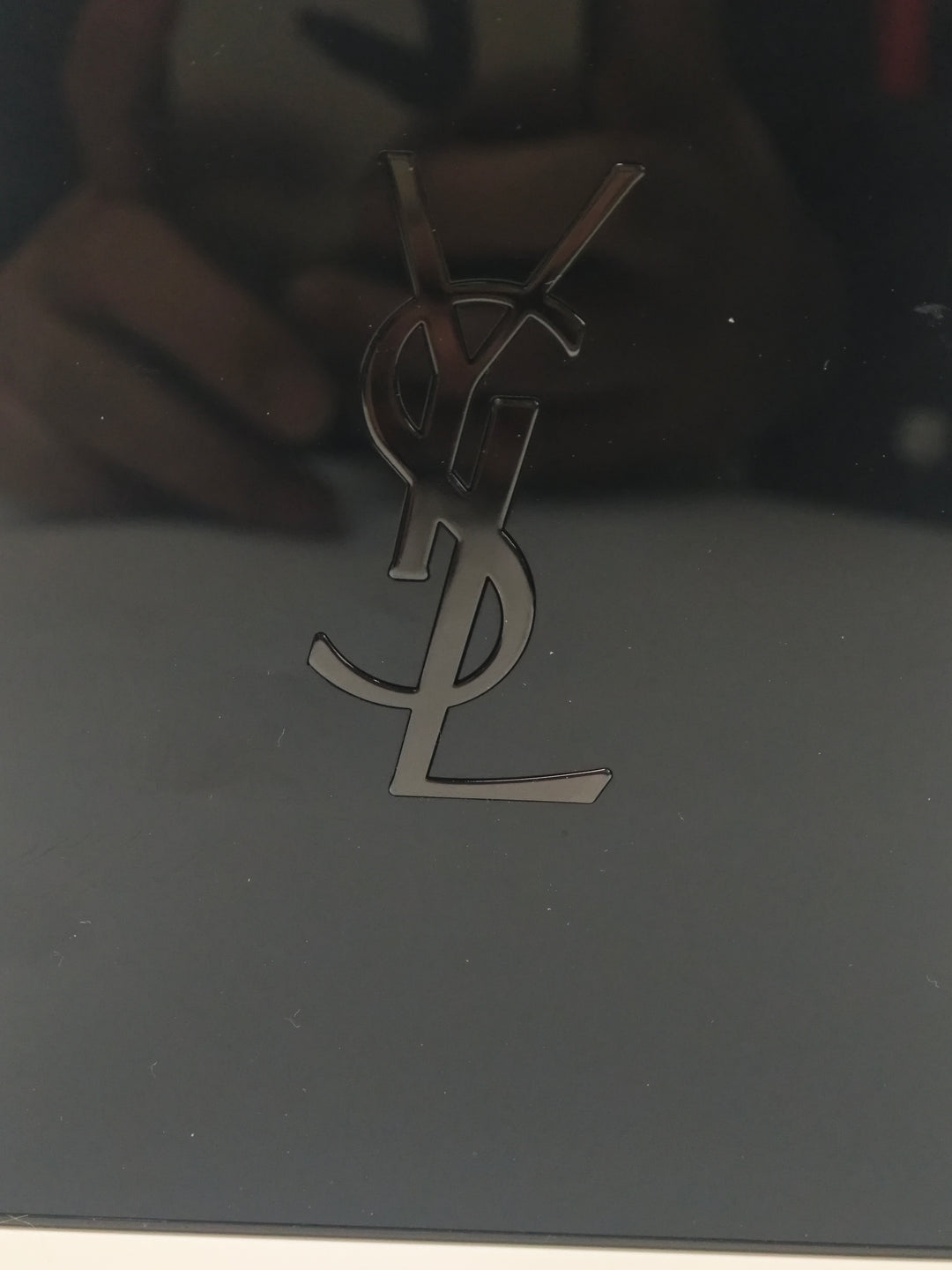 Saint Laurent Acrylic Tuxedo Boîte Pochette avec chaîne