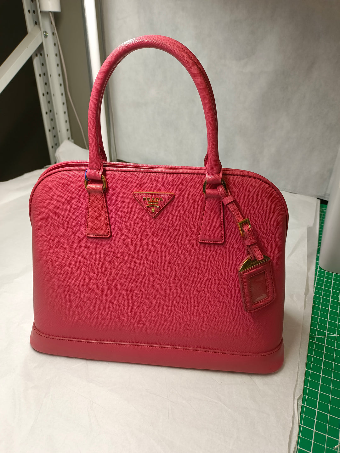 Prada Medium Saffiano Lux Open Promenade Sac