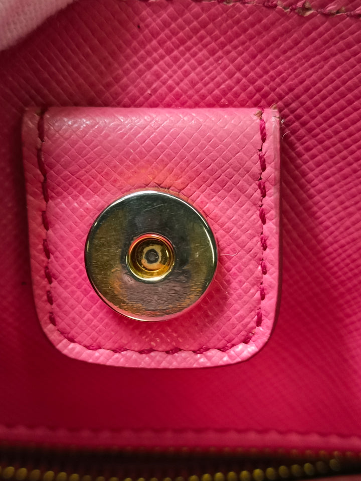 Prada Medium Saffiano Lux Open Promenade Sac