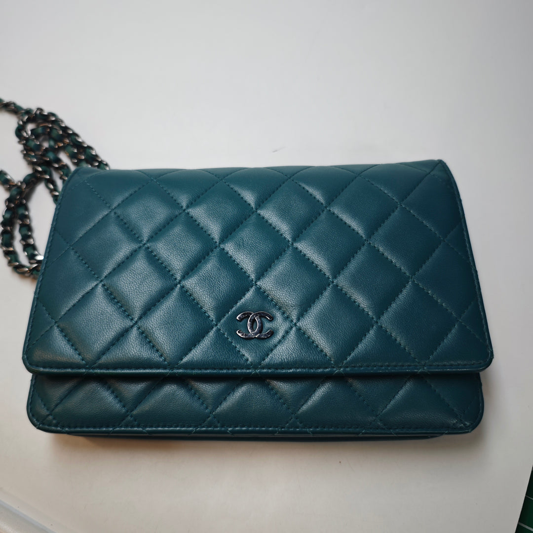 Chanel CC Matelassé Cuir d’agneau Wallet on Chain