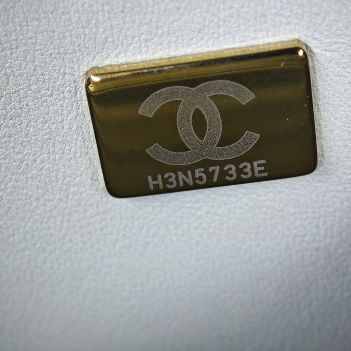Chanel Mini Square Cuir de veau grainé Chain à rabat