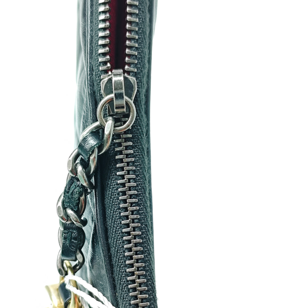 Chanel Large vieilli Cuir de veau Gabrielle O Étui Pochette