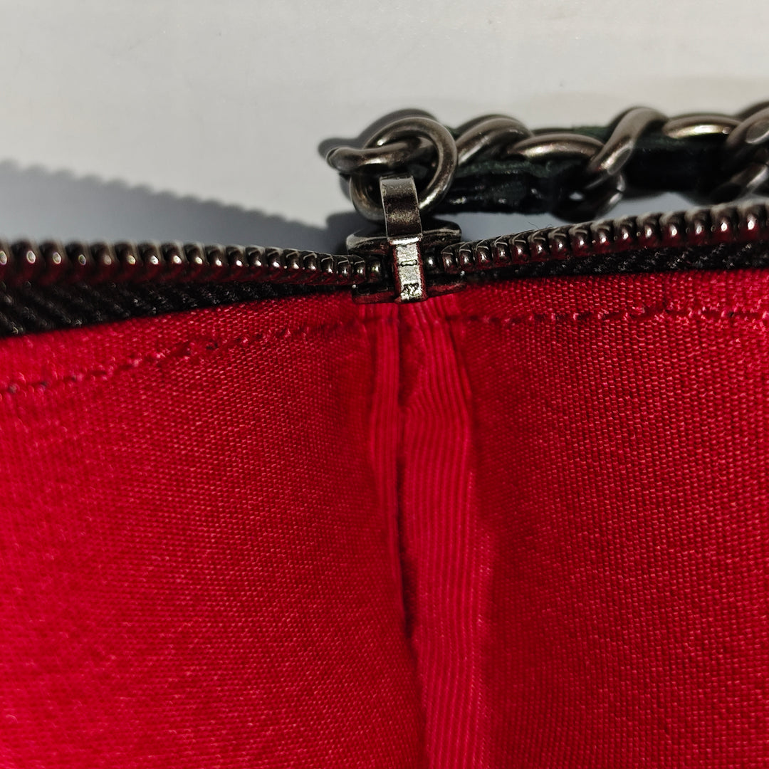 Chanel Large vieilli Cuir de veau Gabrielle O Étui Pochette