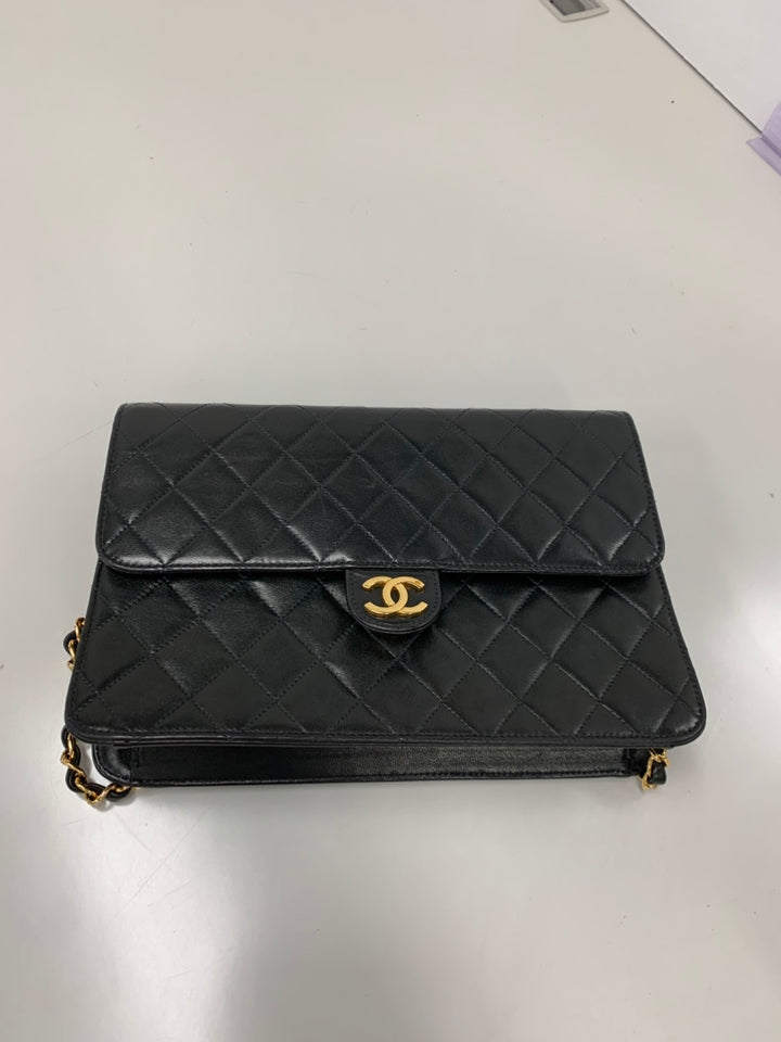 Chanel CC Matelassé Cuir d’agneau Simple rabat