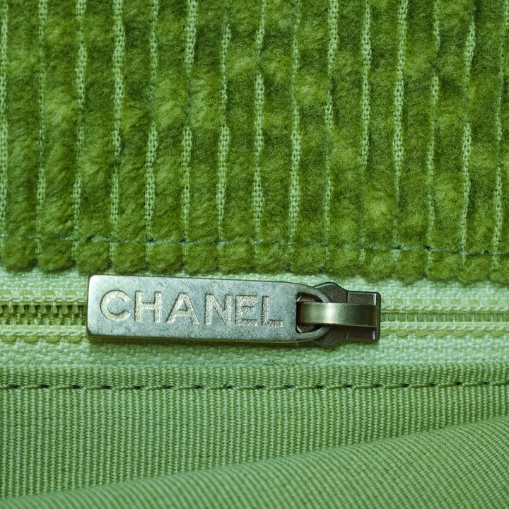 Chanel Large Corduroy 19 à rabat