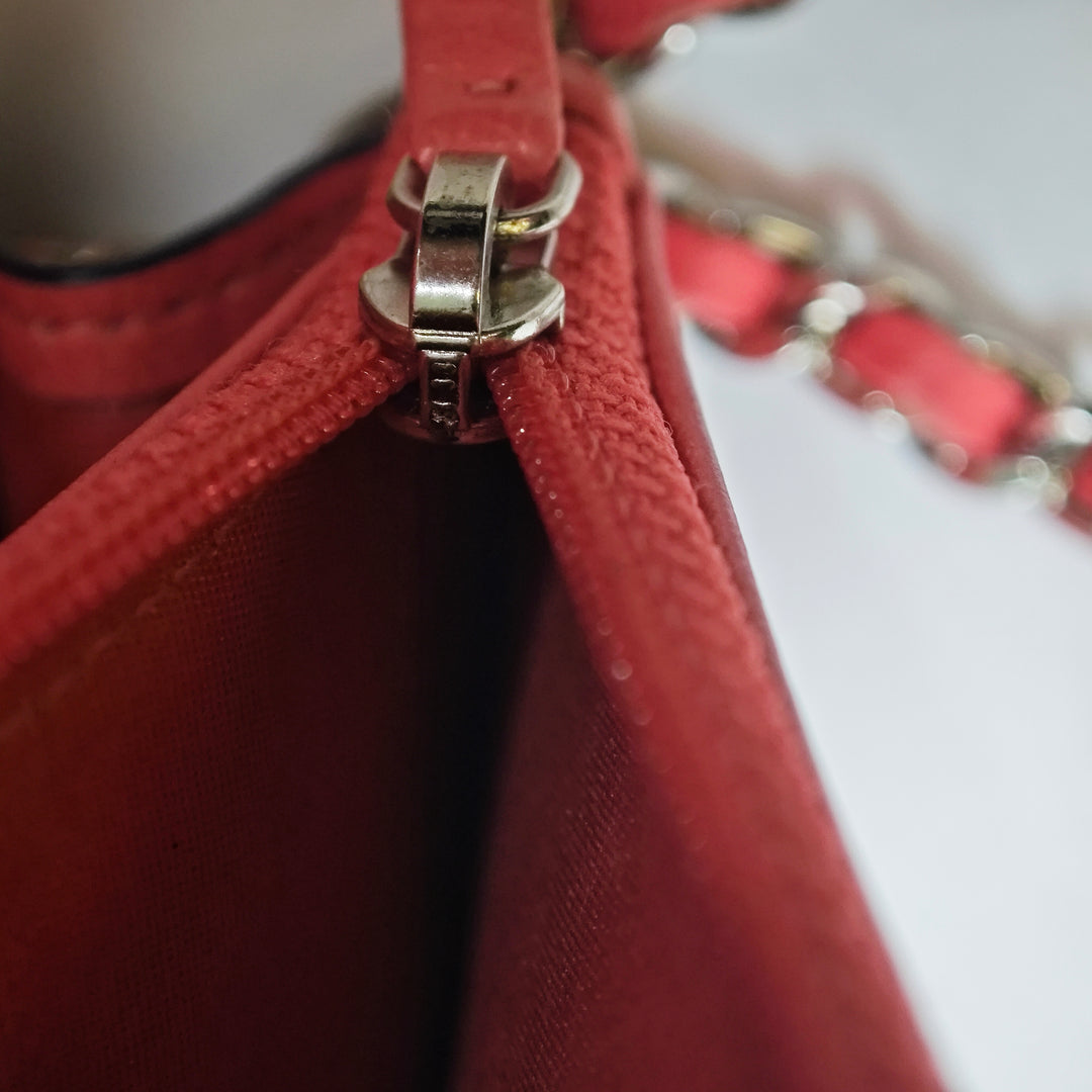 Chanel Matelassé Cuir d’agneau Color Pop CC Wallet on Chain