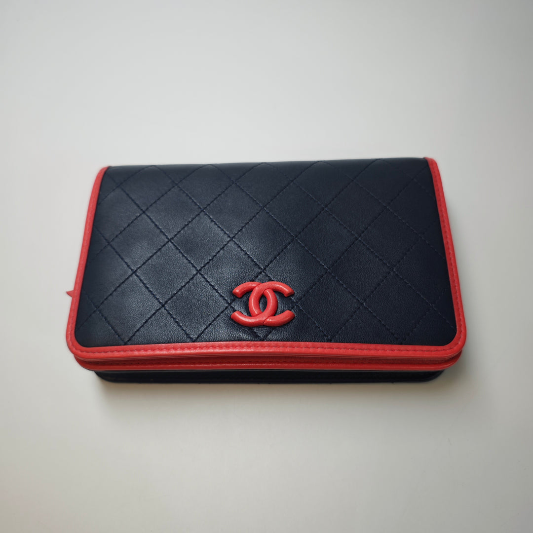 Chanel Matelassé Cuir d’agneau Color Pop CC Wallet on Chain