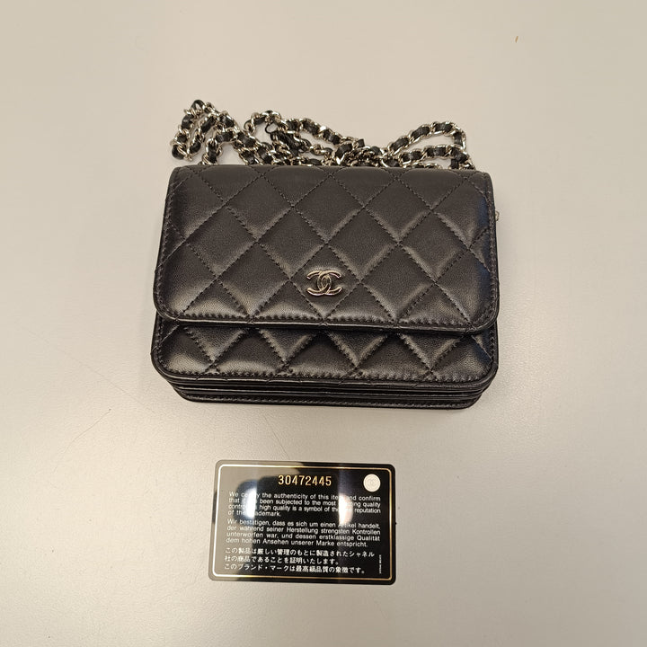 Chanel Mini CC Cuir d’agneau Wallet on Chain