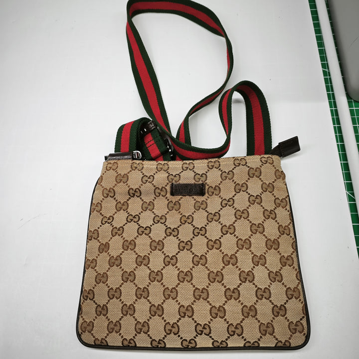 Gucci GG Toile Web Sac porté croisé