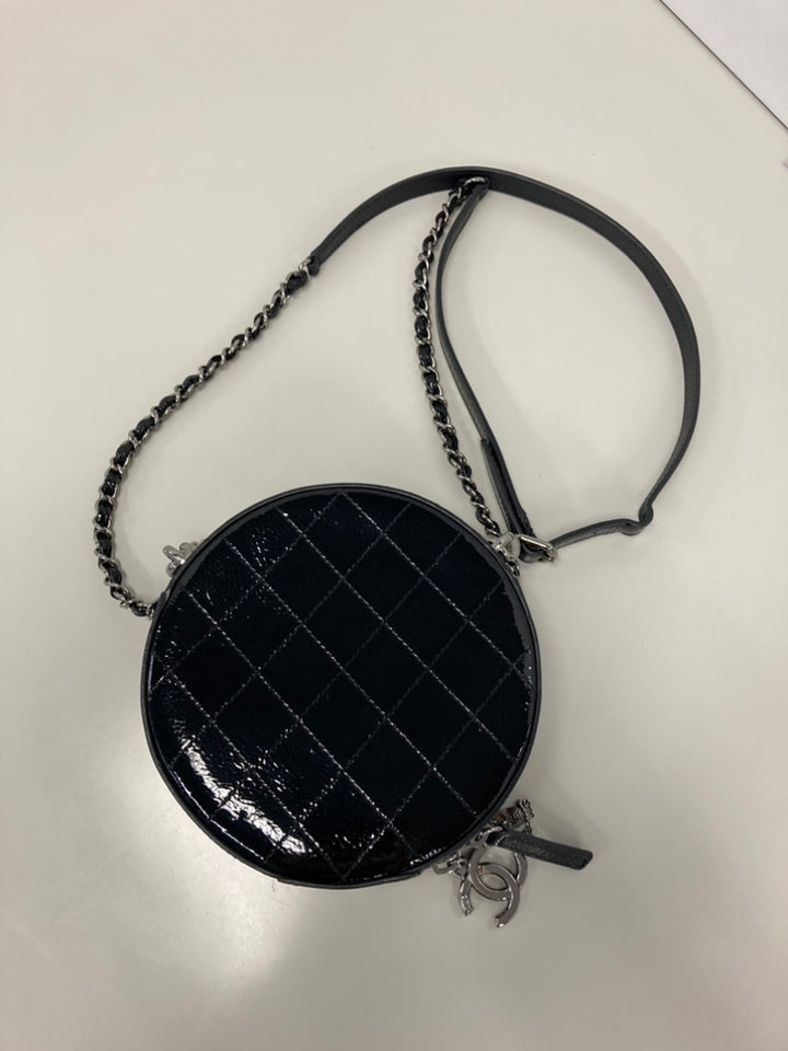 Chanel Cuir verni Rond As Earth Sac