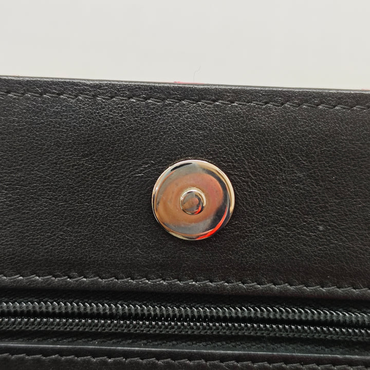 Chanel CC Bicolor Matelassé Cuir verni Wallet on Chain