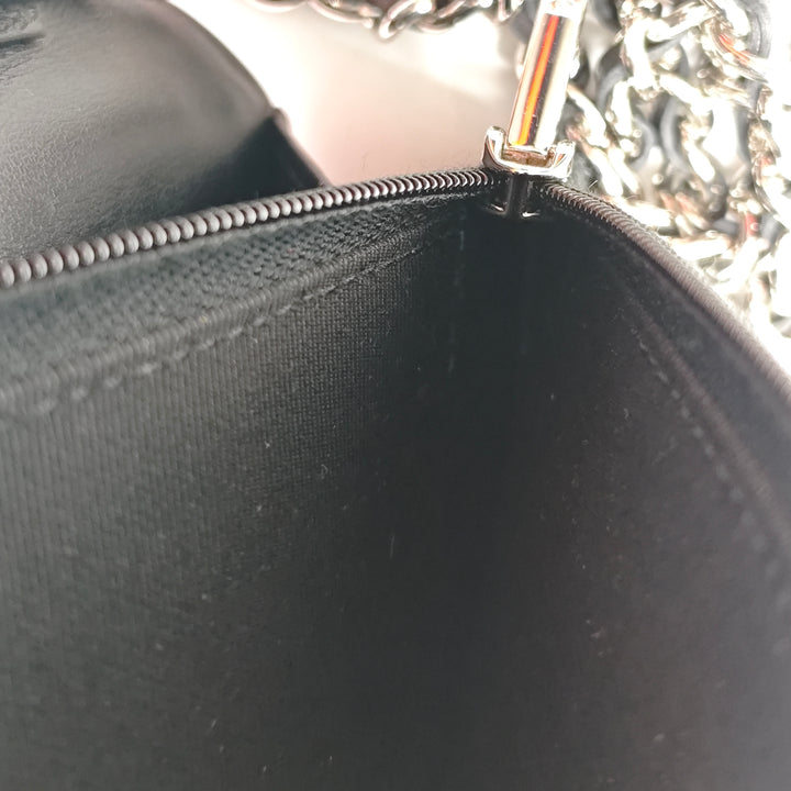 Chanel CC Bicolor Matelassé Cuir verni Wallet on Chain