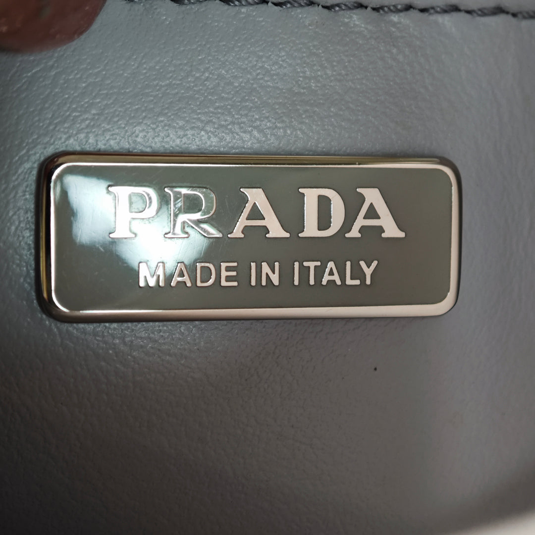 Prada Spazzolato Cuir Cleo Sac bandoulière