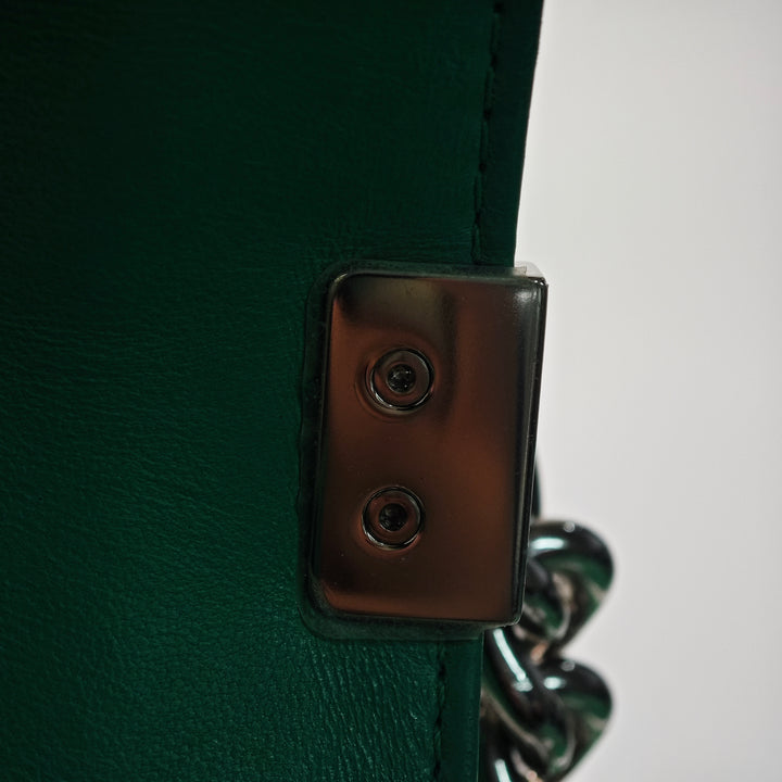Chanel Small Bicolor Matelassé Cuir d’agneau et Rubber Boy à rabat