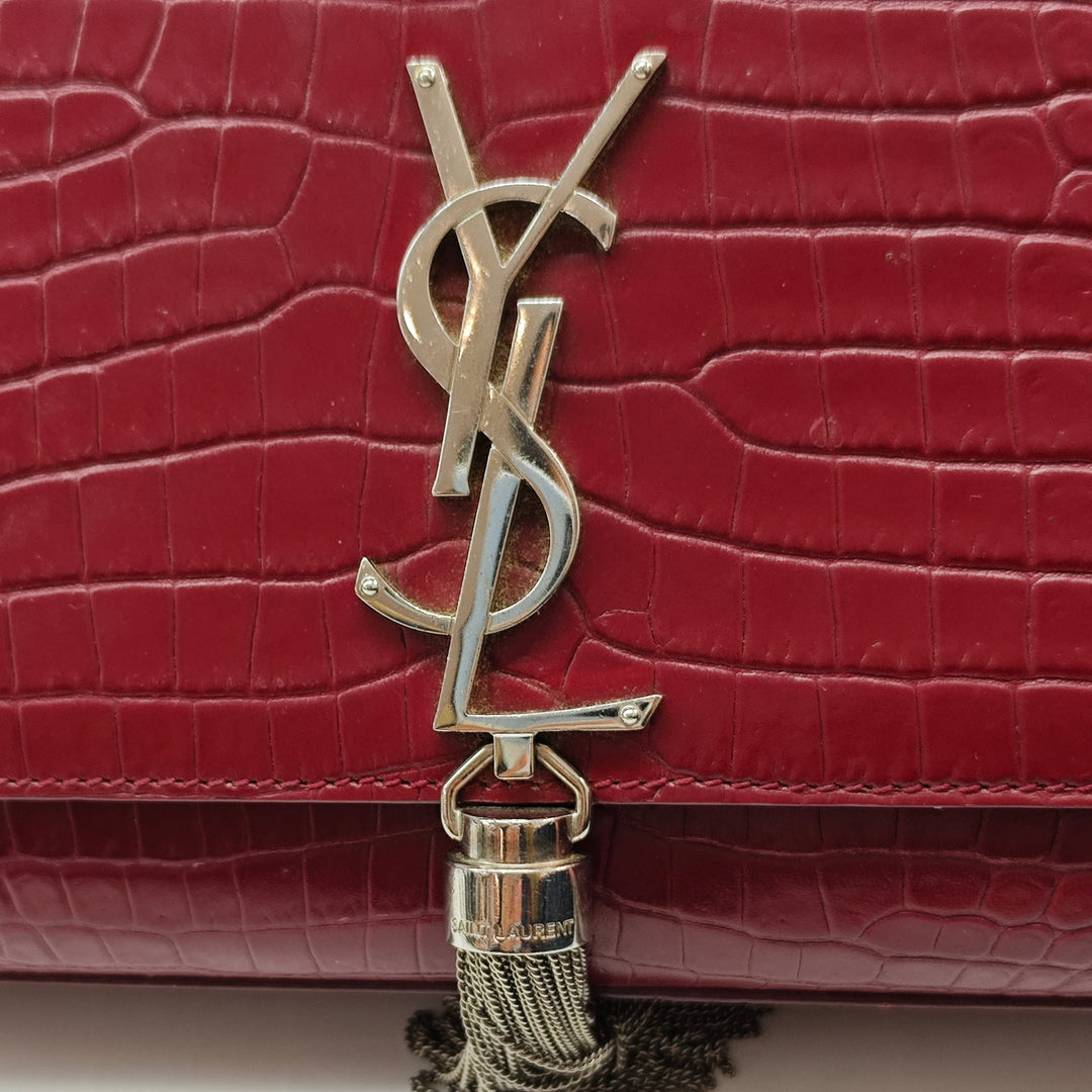 Saint Laurent Medium Croc embossé Cuir Monogram Kate Pompon Sac porté croisé