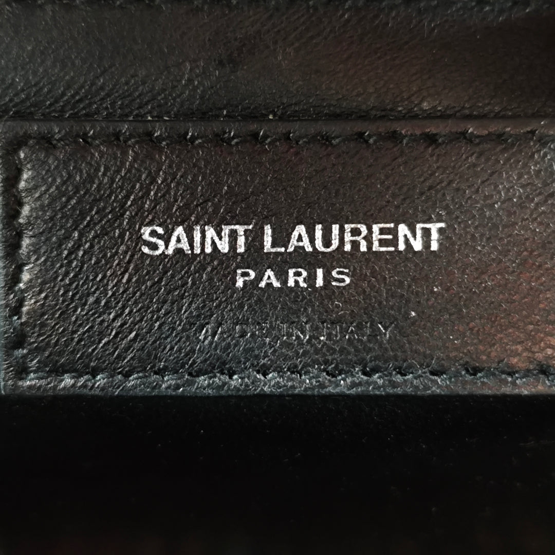 Saint Laurent Medium Croc embossé Cuir Monogram Kate Pompon Sac porté croisé