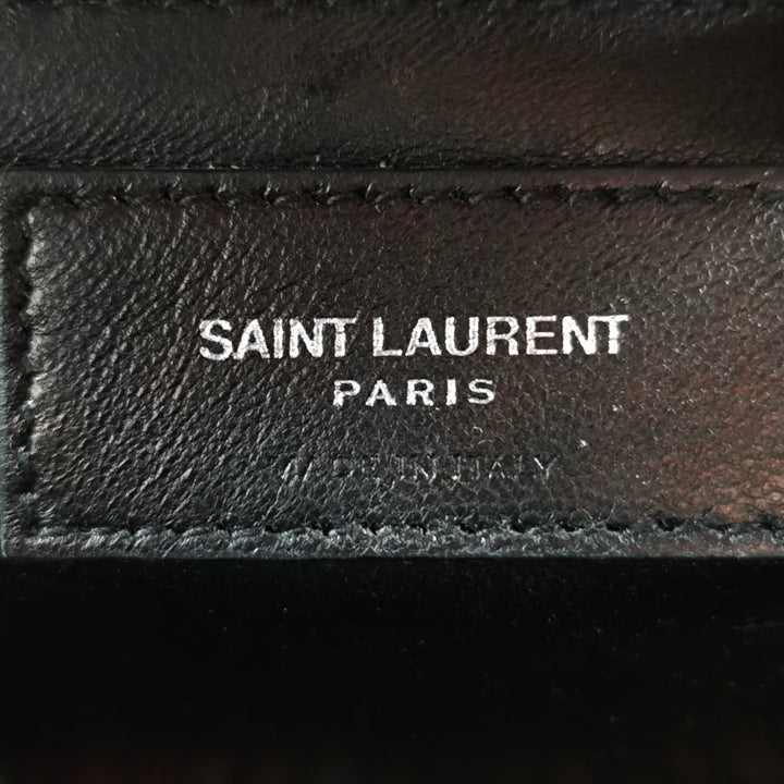 Saint Laurent Medium Croc embossé Cuir Monogram Kate Pompon Sac porté croisé