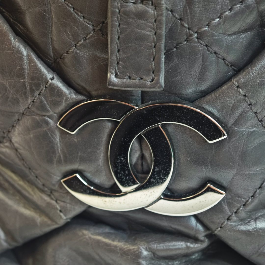 Chanel Small Distressed Cuir d’agneau Lady Braid Cabas