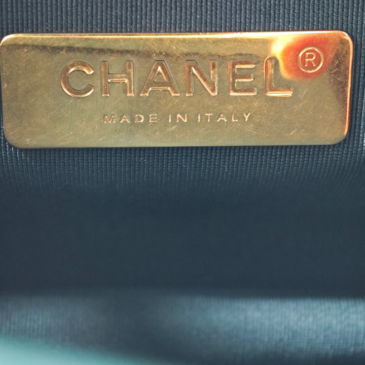 Chanel Mini Matelassé Cuir de veau et Caviar Chain Handle à rabat