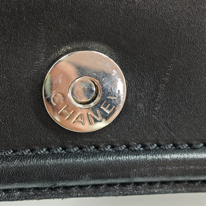 Chanel Small Cuir d’agneau Beaded Cristal à rabat