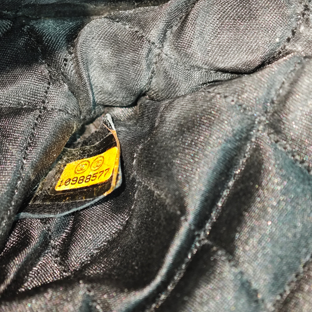 Chanel Small Cuir d’agneau Beaded Cristal à rabat