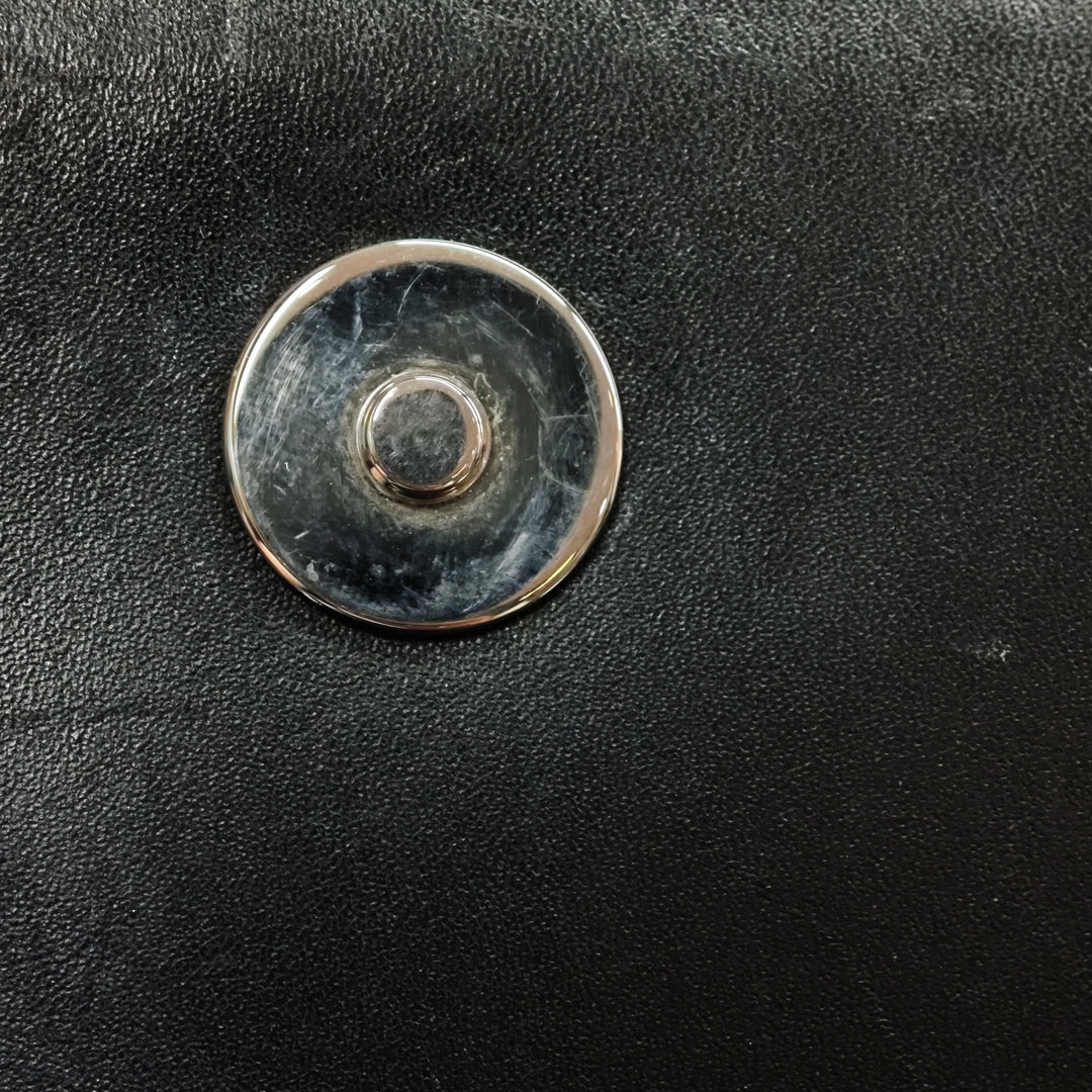 Chanel Small Cuir d’agneau Beaded Cristal à rabat