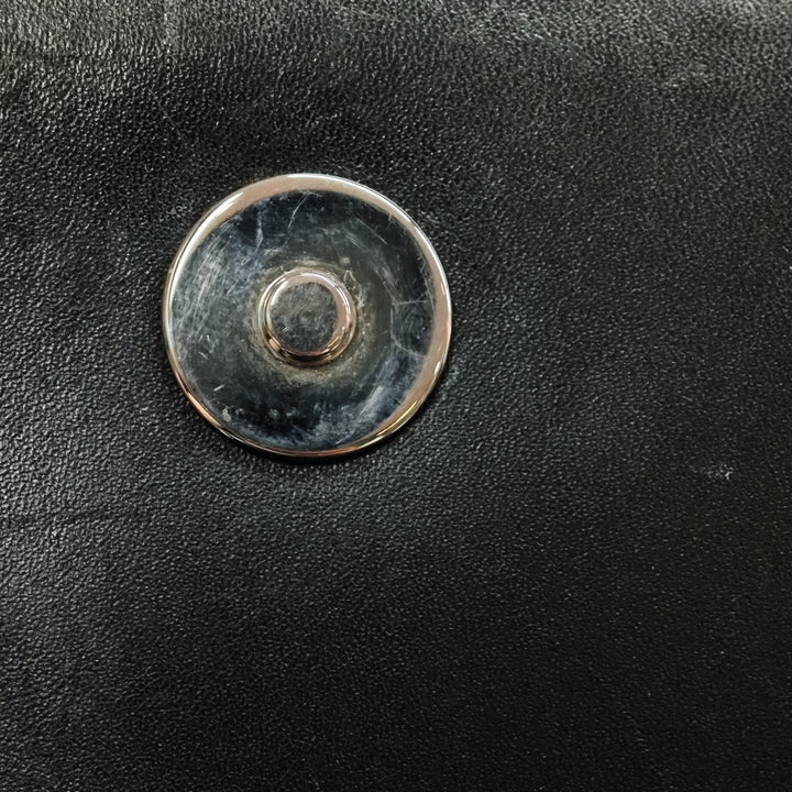 Chanel Small Cuir d’agneau Beaded Cristal à rabat