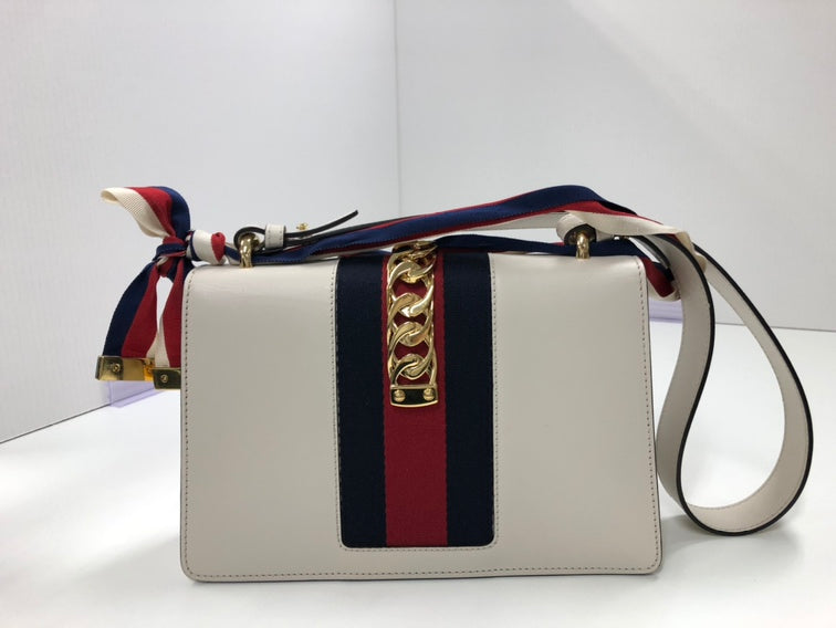 Gucci Small Cuir de veau Web Sylvie Sac