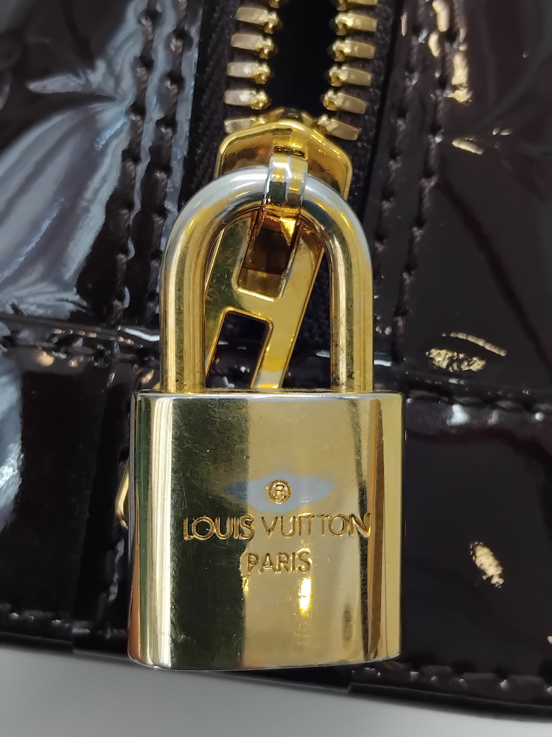 Louis Vuitton Monogram Vernis Alma BB