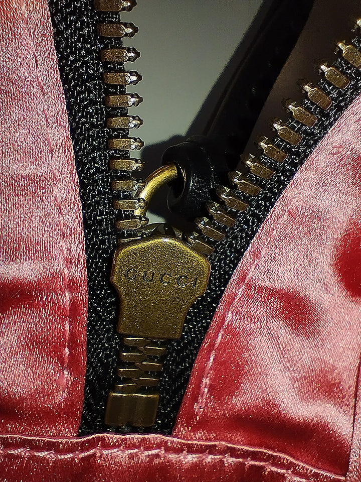 Gucci Small GG Marmont Matelasse Velours Sac porté croisé