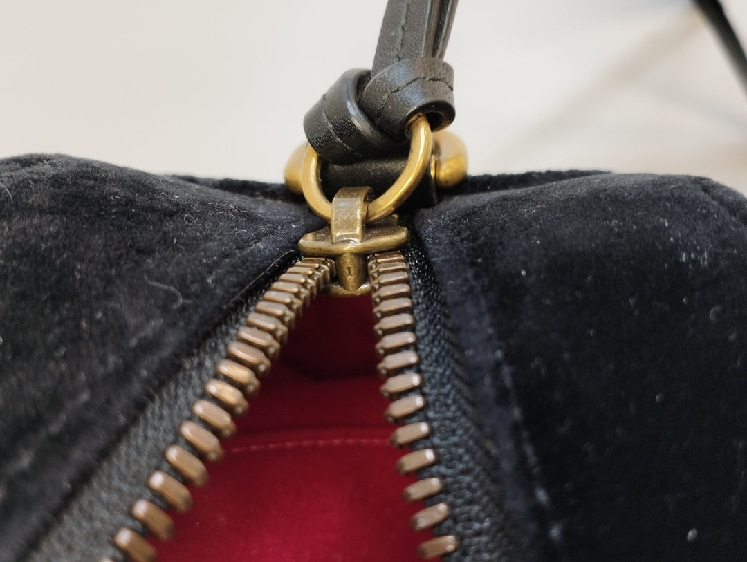 Gucci Small GG Marmont Matelasse Velours Sac porté croisé