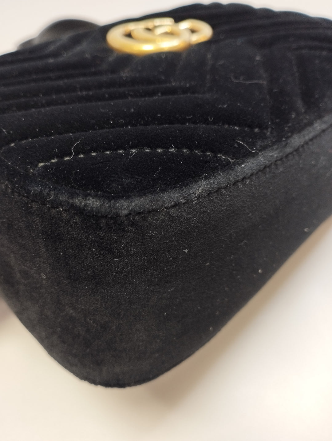 Gucci Small GG Marmont Matelasse Velours Sac porté croisé