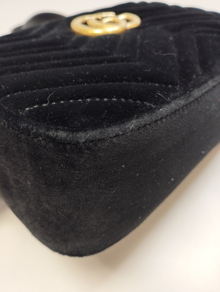 Gucci Small GG Marmont Matelasse Velours Sac porté croisé
