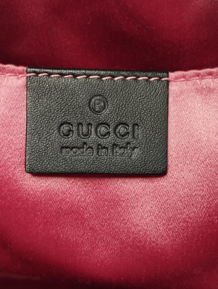 Gucci Small GG Marmont Matelasse Velours Sac porté croisé