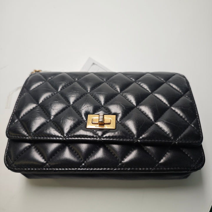 Chanel Matelassé vieilli Cuir de veau Reissue 2.55 Wallet on Chain