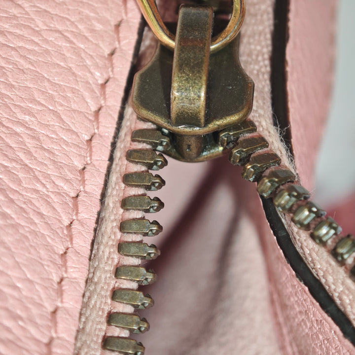 Gucci Small Cuir de veau Aphrodite Sac